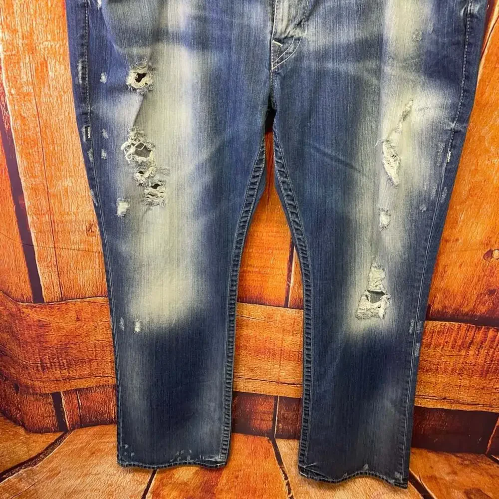 True Religion World Tour Section Straight Distressed Denim Jeans Sz 44 x 34